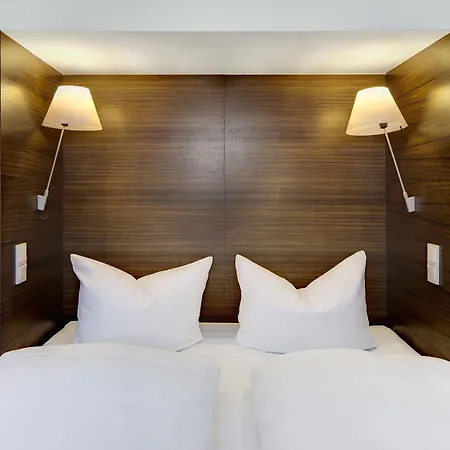 Stern Am Rathaus Hotel 3*