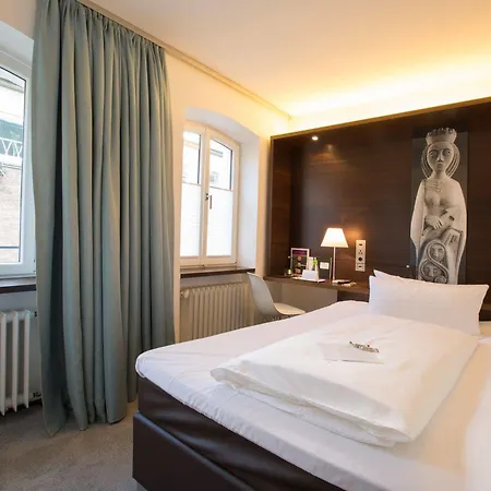 Stern Am Rathaus Szálloda 3*