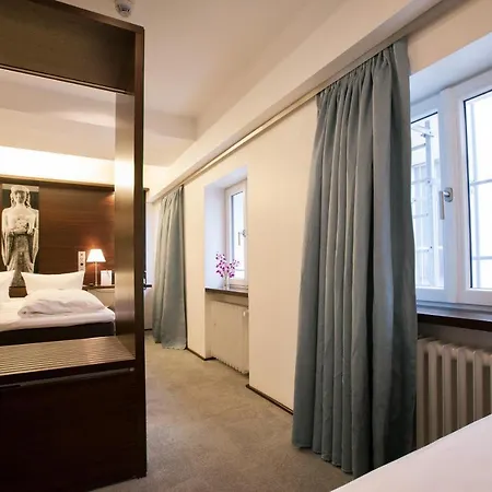 Hotel Stern Am Rathaus Colónia