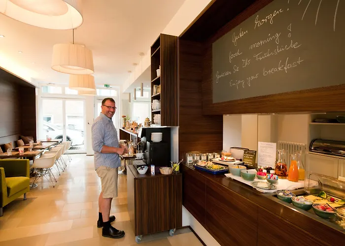 シュタルン アム ラットハウス 3*