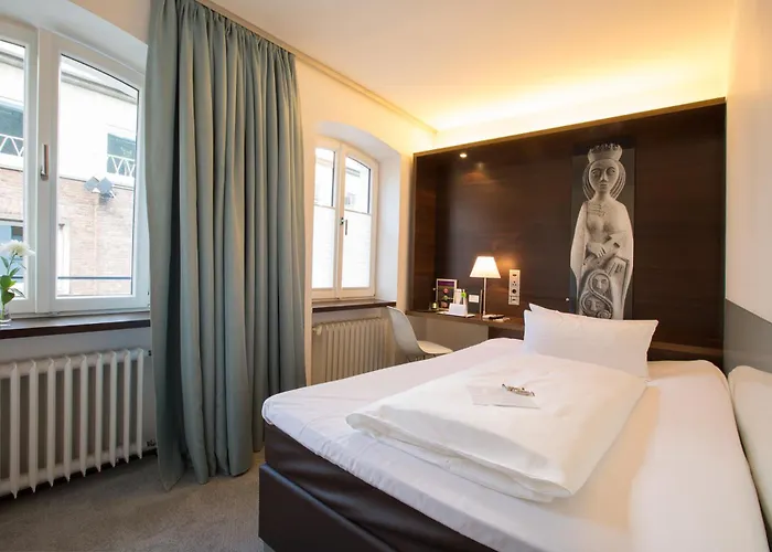 Stern Am Rathaus Hotel 3*